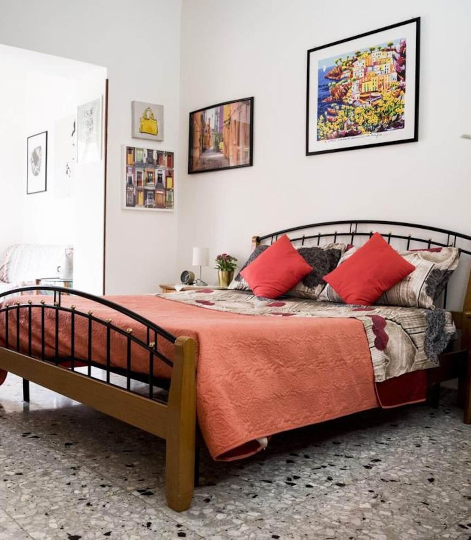 Le Stanze Di Ginevra - Via Tescione Hotel Caserta Luaran gambar