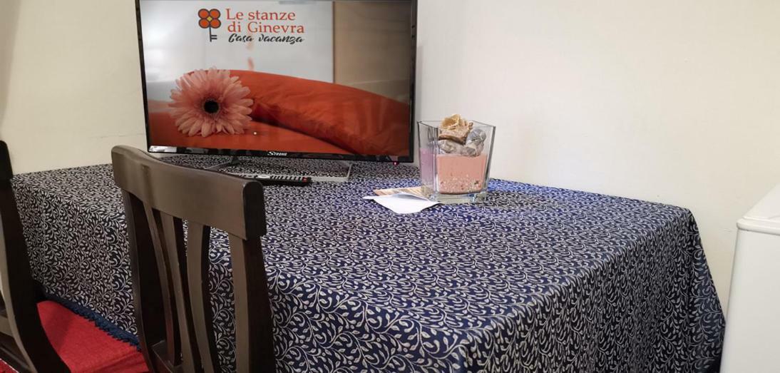Le Stanze Di Ginevra - Via Tescione Hotel Caserta Luaran gambar
