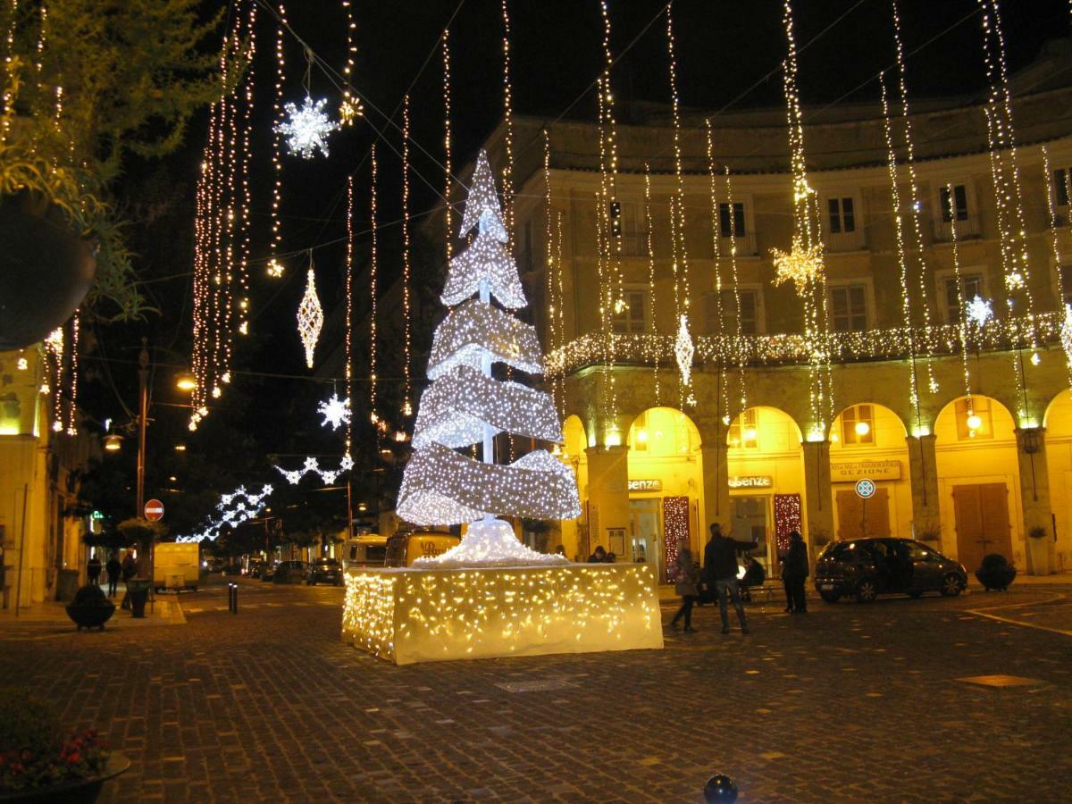 Le Stanze Di Ginevra - Via Tescione Hotel Caserta Luaran gambar
