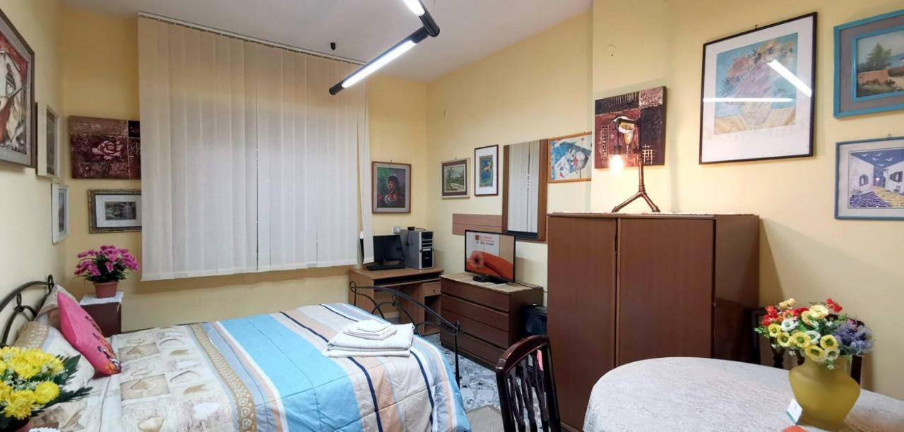 Le Stanze Di Ginevra - Via Tescione Hotel Caserta Luaran gambar